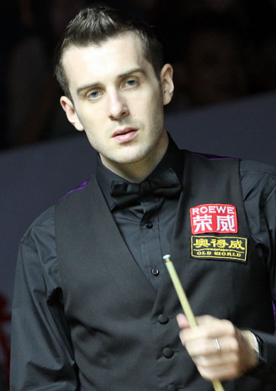 两队都不容 两队都不容