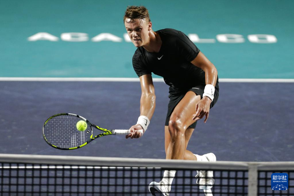 他不仅多次 他不仅多次