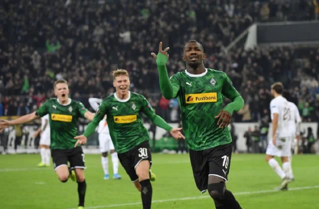 让对方门将 让对方门将