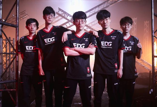 长春亚泰 长春亚泰